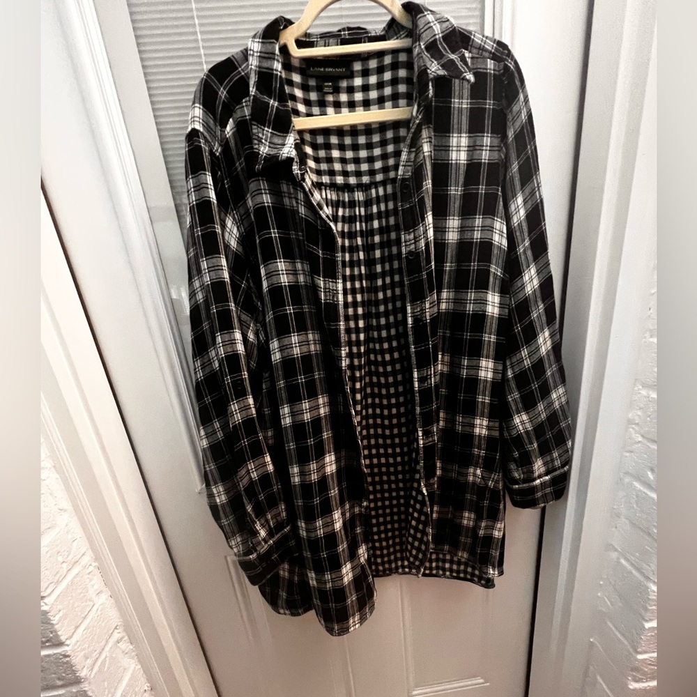 25% off listed price. Plus size 22-24. Plaid shirt. Long sleeved button down.
